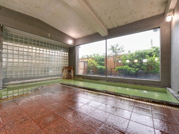 *大浴場/ナトリウム－塩化物・硫酸塩泉です。胃腸病やリウマチに特に効果的◎