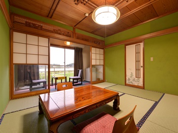 *和室8畳（客室一例）/畳の香りがほのかに薫るお部屋で団欒のひと時をお過ごし下さい。