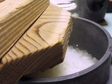 *【朝食（一例）】釜炊きご飯