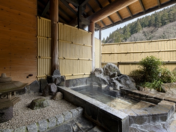 *【もみじの湯】当館の貸切風呂は2つ。空いていれば滞在中何度もご利用いただけます。