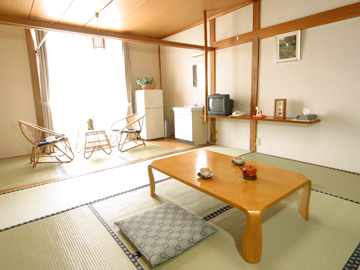 *【客室一例】山あいならではの落ち着いた静かな和室
