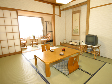 *【客室一例】山あいならではの落ち着いた静かな和室