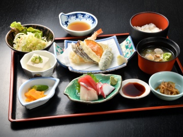 *ご夕食一例(蟹海楽)