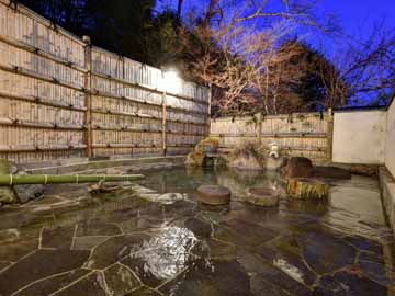 *内湯（女性）/「子宝の湯」とも知られおります