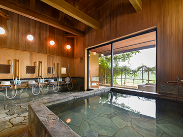 *【大浴場（男湯）】1日の疲れを癒しの空間。渡瀬温泉使用の岩風呂です！