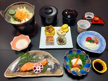 ご朝食一例/栄養バランスの整った旅館の朝ごはんで一日の元気をチャージ。