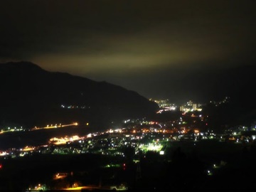 *夜の湯沢方面