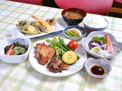 *お夕食一例/メインディッシュはチキン＆ステーキ！新潟の旬味をごゆっくりご賞味下さい。