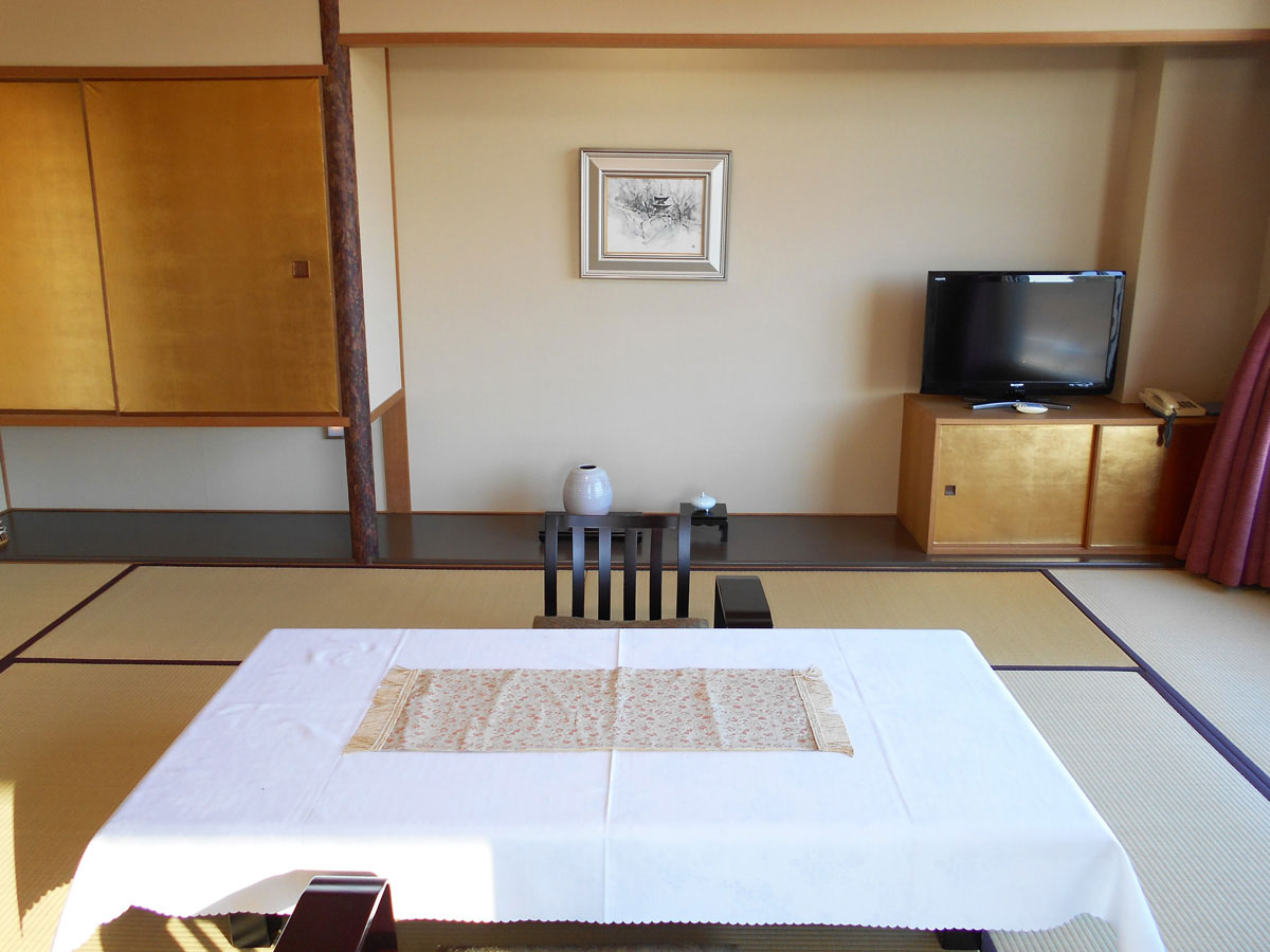 *特別室／将棋タイトル戦の対局室や皇室の方にもご利用頂いたお部屋です。