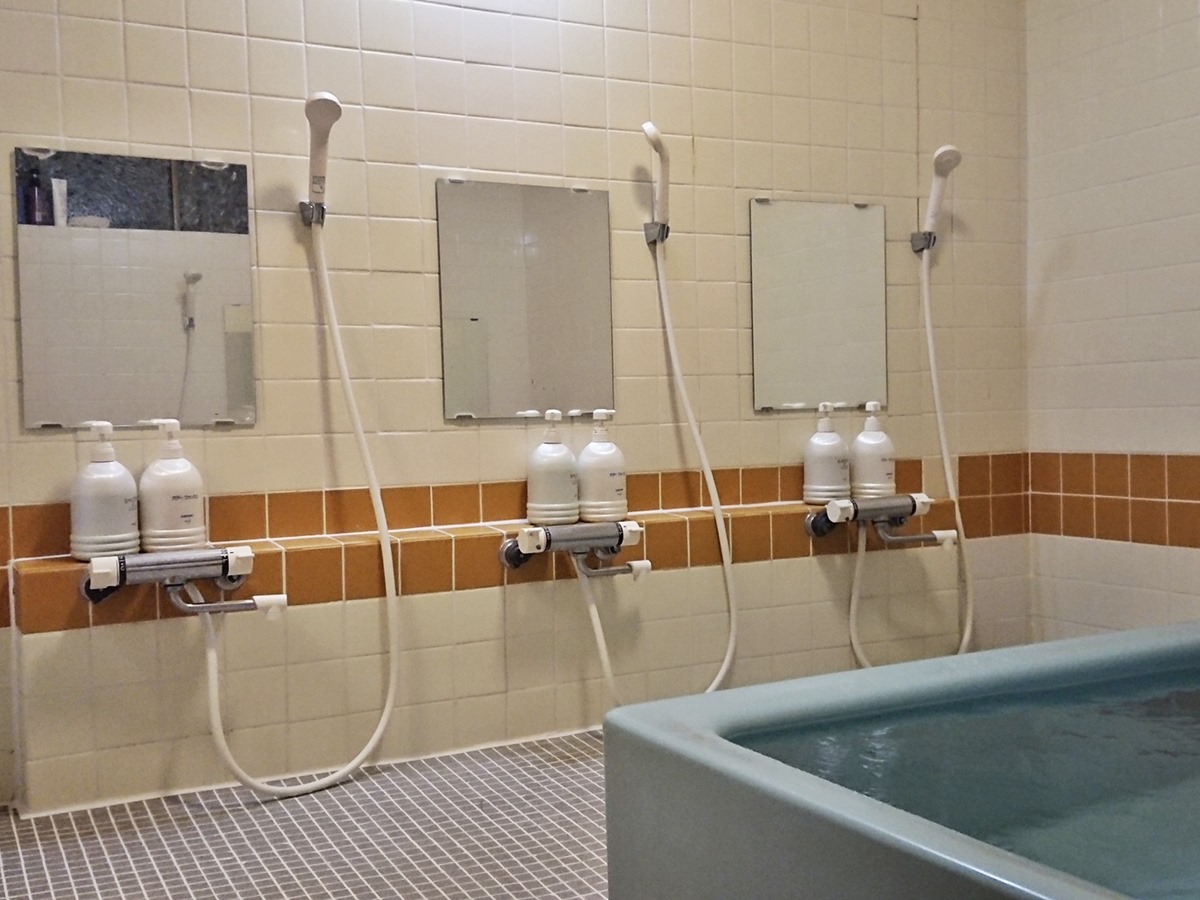 *施設：大浴場／ゆったりとした男女別の大浴場を備えています。