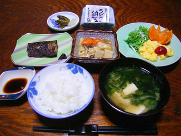 *朝食一例／温かい和定食スタイルの朝食です。
