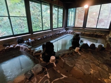 *したの湯／泉質は効能の多いラジウム泉。長湯をおすすめします♪