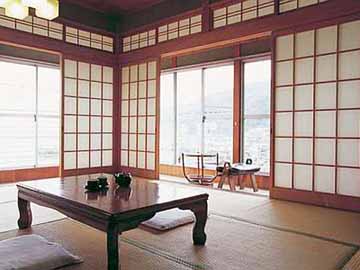 【客室一例】お部屋からは、のんびりとした瀬戸内海・播州の景色が見渡せます。