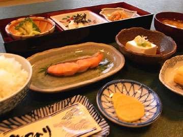 田舎のヘルシー朝ごはんで、身も心もリフレッシュ!
