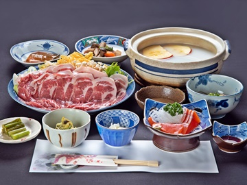 *ご夕食/選べる3種の冬鍋（スタンダード）りんご豆乳しゃぶ・野菜味噌・戸狩鍋より選択