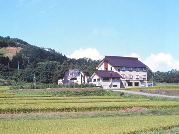 当館の周りには、田んぼや畑があり、四季を通じて自然を感じて頂けます。