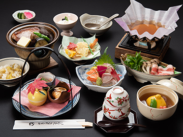 夕食(季節会席)　※季節や仕入れ状況により内容は異なります。