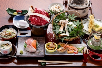 *夕食一例（松茸）／秋限定の松茸尽くしのプランです