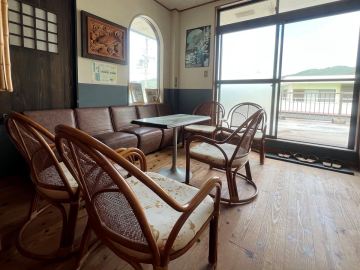 *客室前の休憩スペース