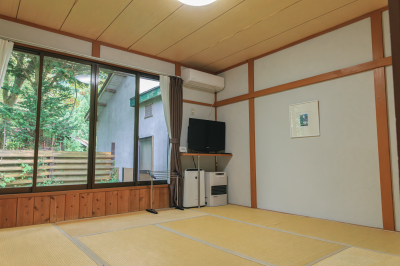 *和室8畳/いちばん人気のお部屋。おひとりでも、カップルとも、ご友人とも。