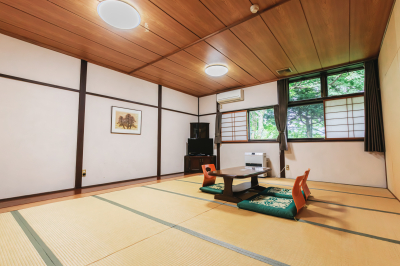 *和室12畳/ファミリーでのご利用が多いお部屋玉原レジャーの拠点として