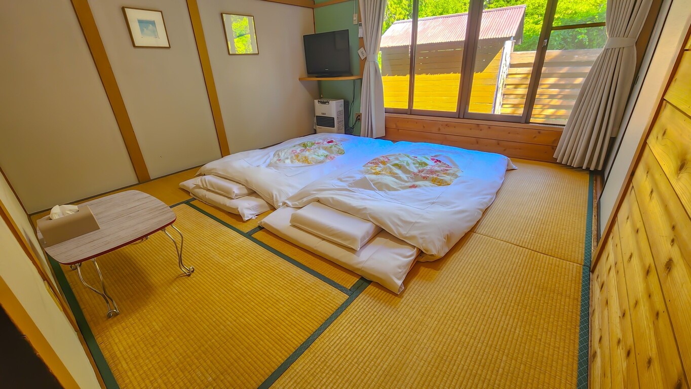 *和室8畳/カップルやお友達とのご利用にちょうどいい8畳の和室です◎