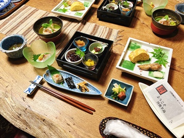 【朝食一例】お食事処にてご提供します