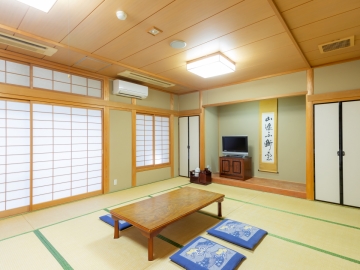 *本館：和室