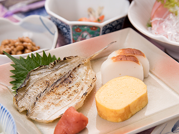 *【朝食一例】朝からしっかり食べて、元気にご出発ください！