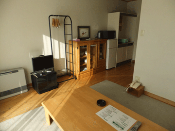 *コテージ(メゾネットタイプ)/5~7名様用の2フロアタイプのお部屋。
