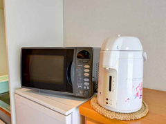 *全客室に電子レンジ、湯沸かし器ポットを完備!ご自由にご利用下さい。