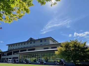 *外観/富士山や河口湖方面への観光にも便利。豊かな自然に囲まれたホテルでのんびりとお過ごしください。