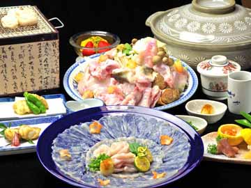 *【若狭ふぐ★特上コース】。通常コース＋珍味【白子】・唐揚・ふぐ茶碗蒸しが付きます。白子焼きは絶品！