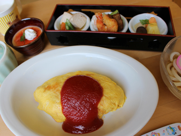 お子様夕食　オムライス