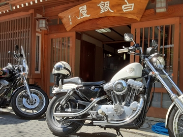 *ライダープラン／渋温泉では数少ない屋内ガレージをご用意。渋峠のツーリングに是非！