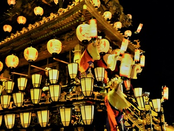 *寛文年間から続くとされ、300年以上の歴史がある秩父夜祭りは圧巻です