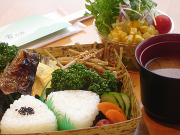 【選べる朝食(一例)】ご飯派のアナタに★お米をしっかり食べて一日のスタートを！