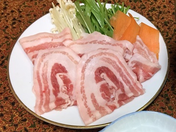 *【夕食一例】箱根山麓豚のしゃぶしゃぶ／豊かな自然の中で育った、上質な肉質をご堪能ください。