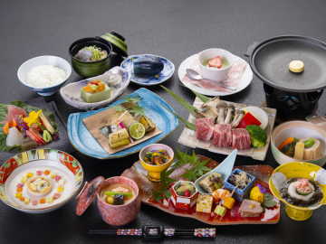 *【料理長おまかせ】料理長が素材を厳選、季節の食材を使った会席料理でごるゆりとお愉しみください。
