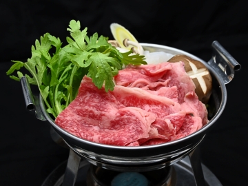 *【プランお料理イメージ】山梨が誇る甲州牛をすき焼きでお召し上がりください。