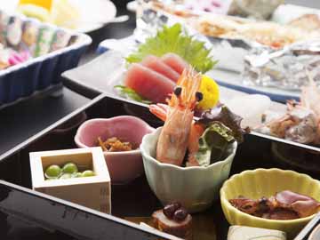 【会席】個室又はお部屋食で旬の大和路ならではの味覚をお愉しみいただけます