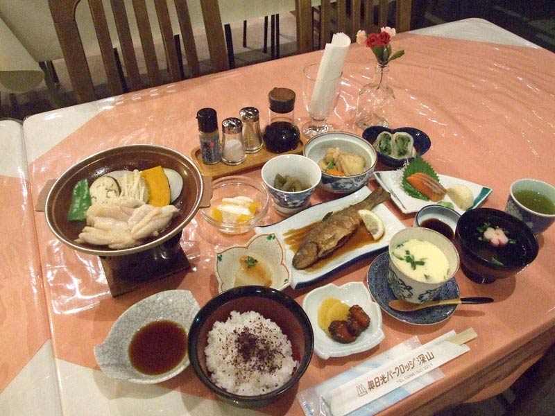 *【夕食例】お腹いっぱい！シェフが腕によりをかけたお食事に舌鼓。