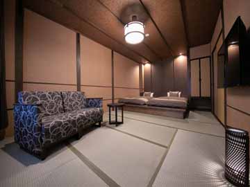 【モダン和洋室】畳のお部屋に備え付けのベッド。スタイリッシュなお部屋です