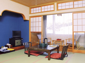 *【客室一例】畳の感触が気持ちいい♪和室もございます。