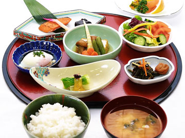 *【朝食一例】体に優しい和朝食。しっかり栄養補給！