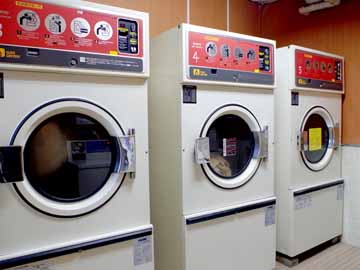 【コインランドリー】洗濯後はすぐに乾燥できるので連泊の方も安心♪
