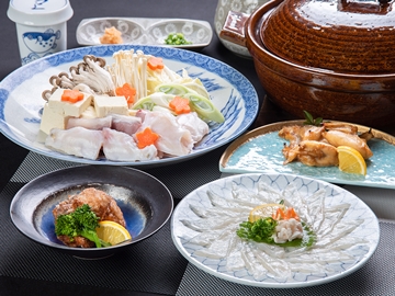 *【夕食一例】＜ふぐフルコース＞てっさや唐揚げなど・・とらふぐをフルコースで満喫！