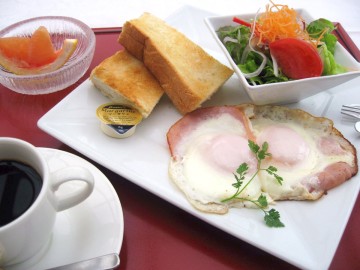 朝食は和食又は洋食からお選びいただけます