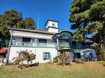 *明治8年建設｜日本最古級の洋風木造校舎を見学（入場券＆カフェ券付き）