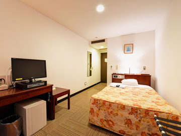 *シングル（客室一例）/一人旅やビジネスでのご宿泊に◎全室有線ブロードバンドLANを設置。